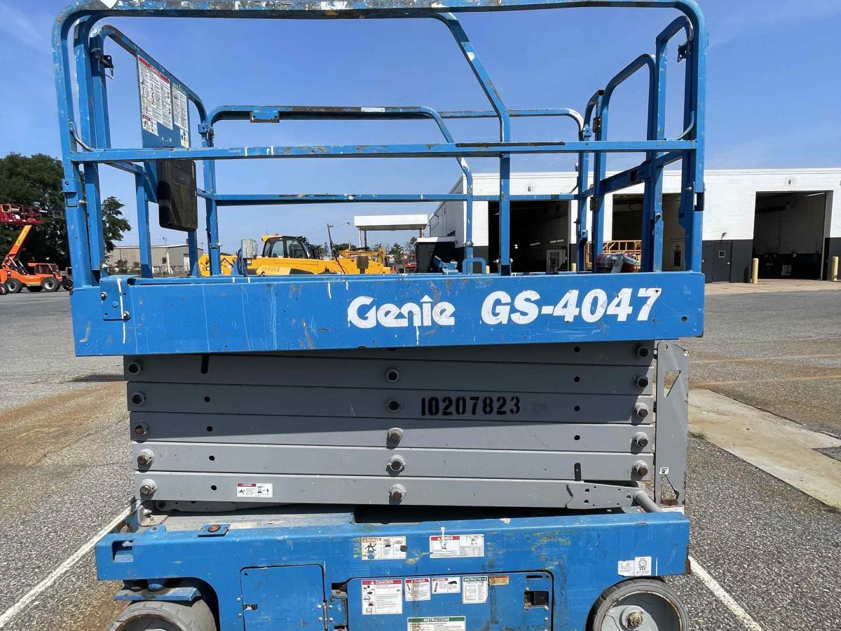 2017 Genie GS-4047-2