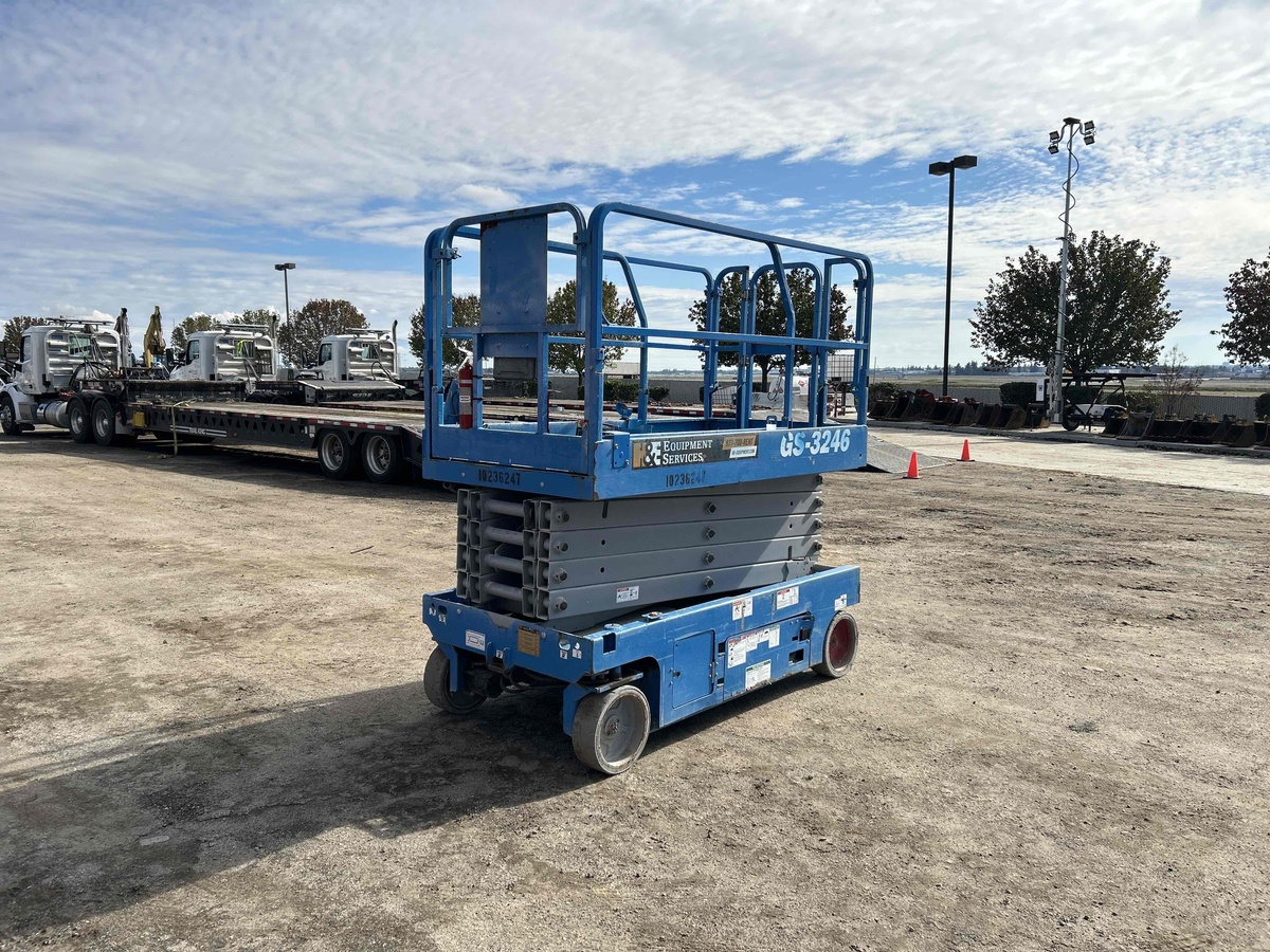 2018 Genie GS-3246-3