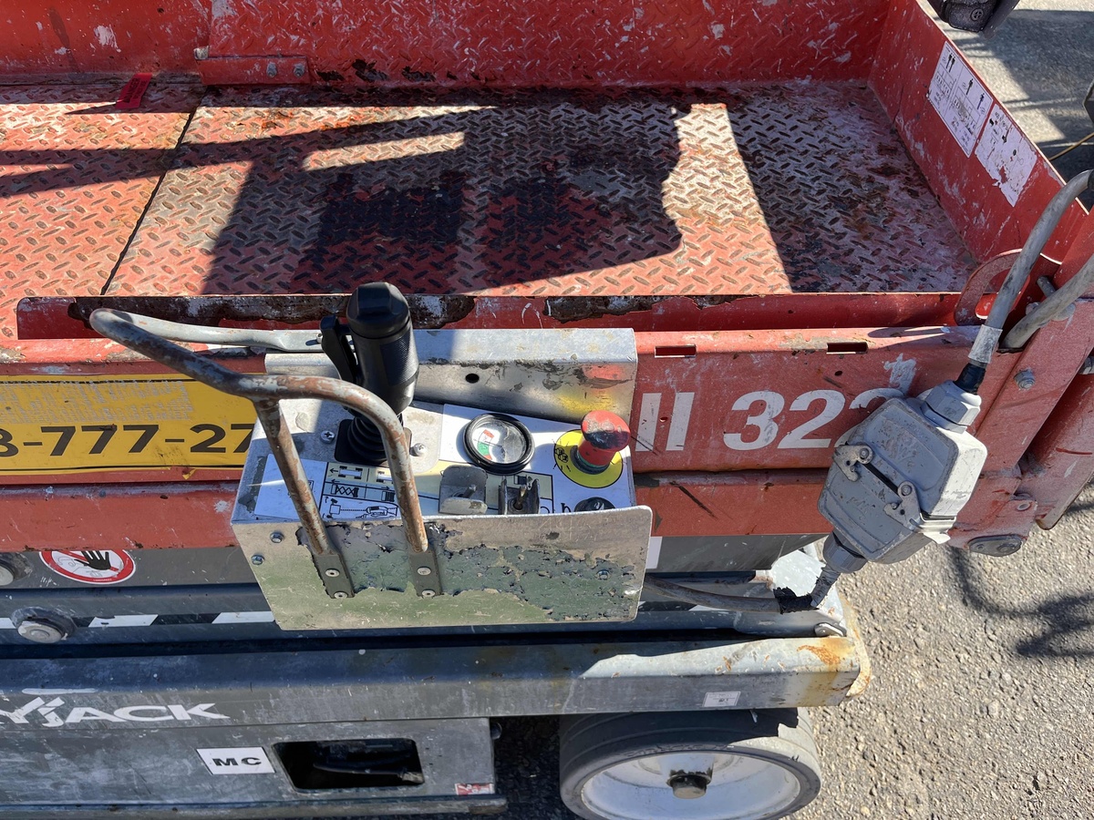 2018 Skyjack SJ-3220-6