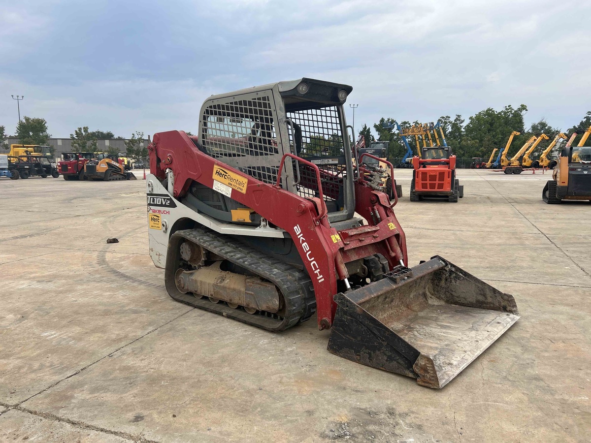 2021 Takeuchi TL10V2-7