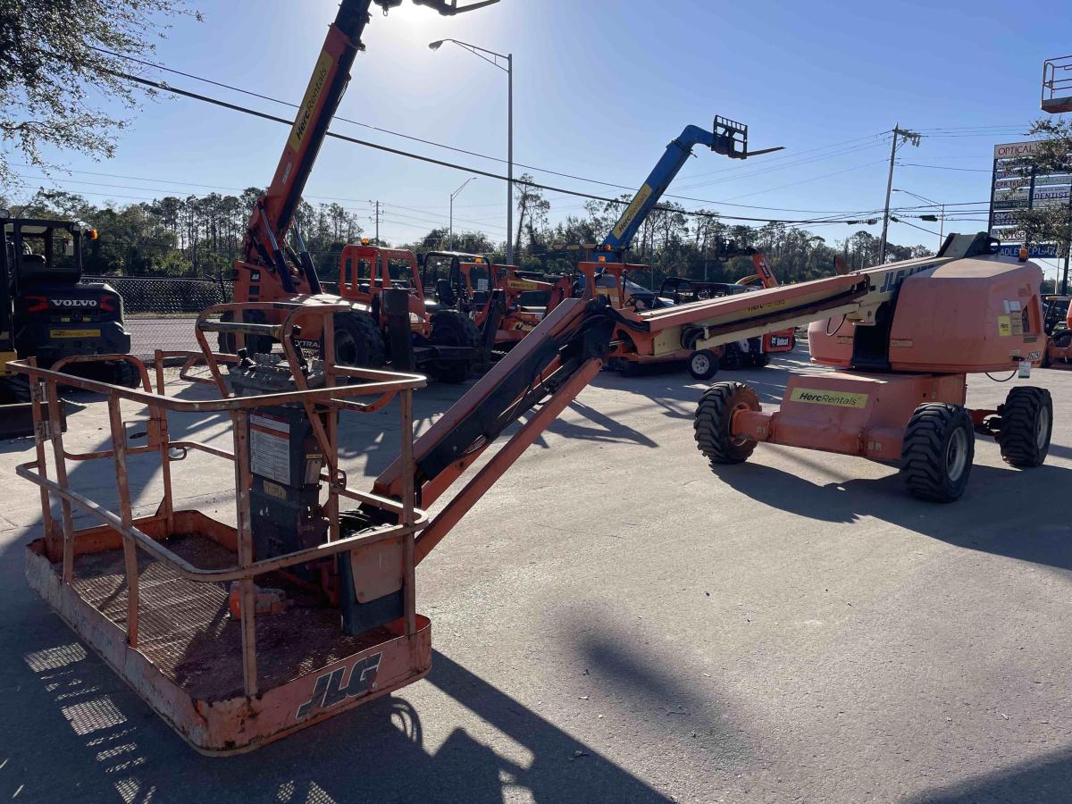 2017 JLG 460SJ