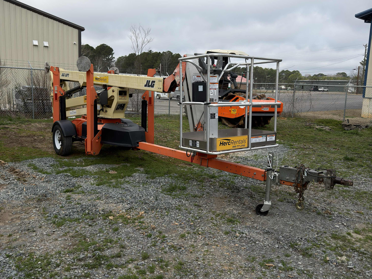 2018 JLG T500J-8