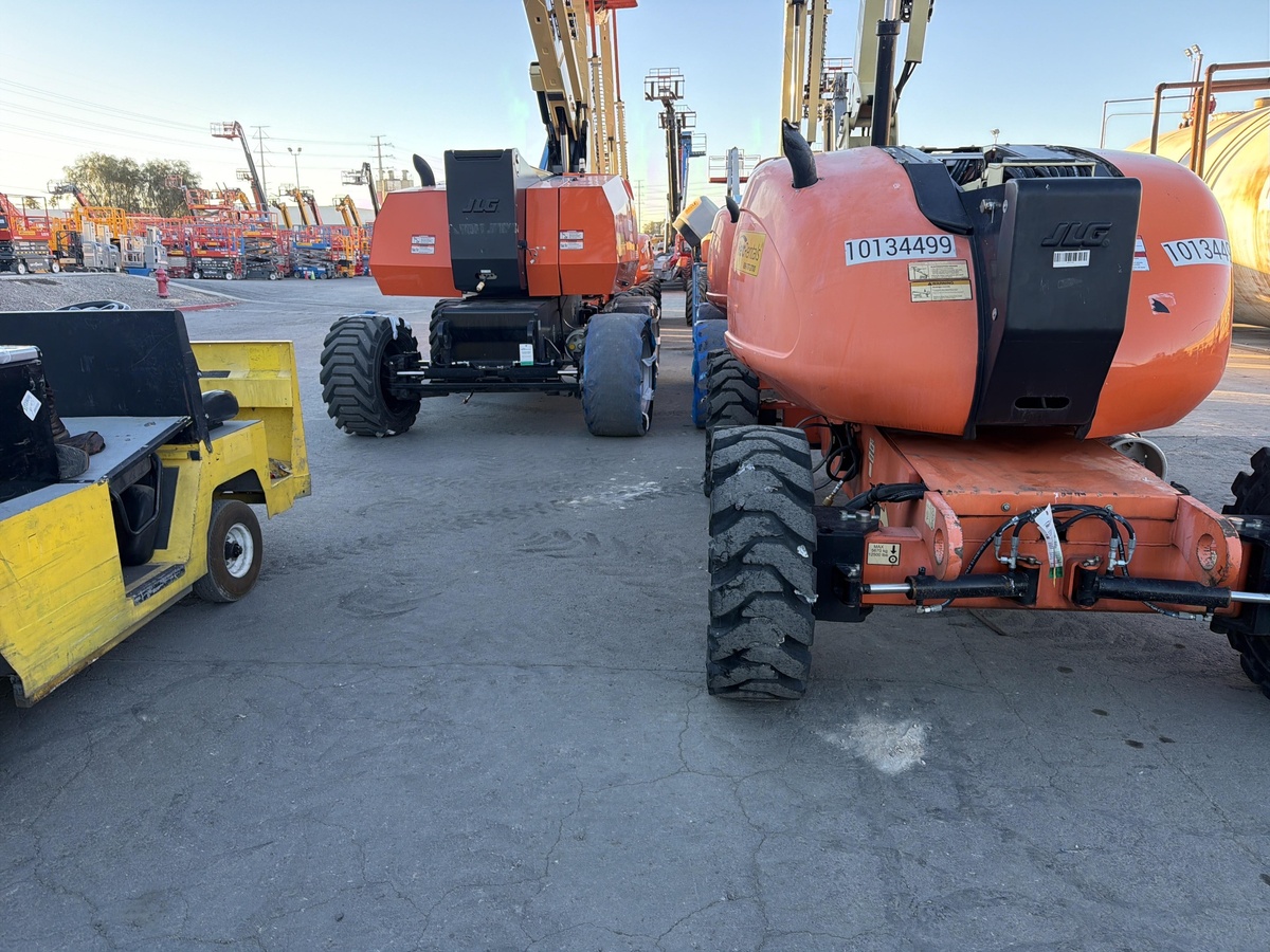 2014 JLG 600AJ-2