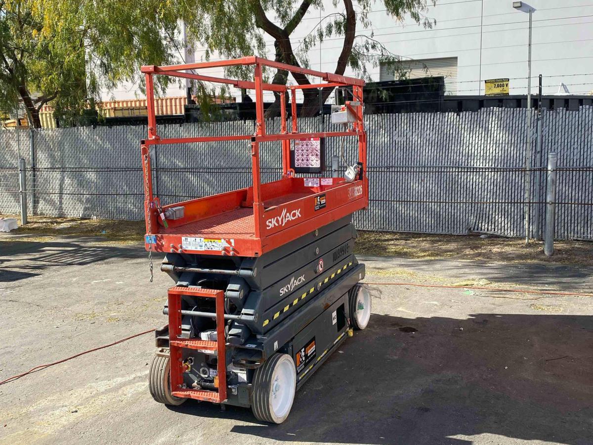 2016 Skyjack SJ3226