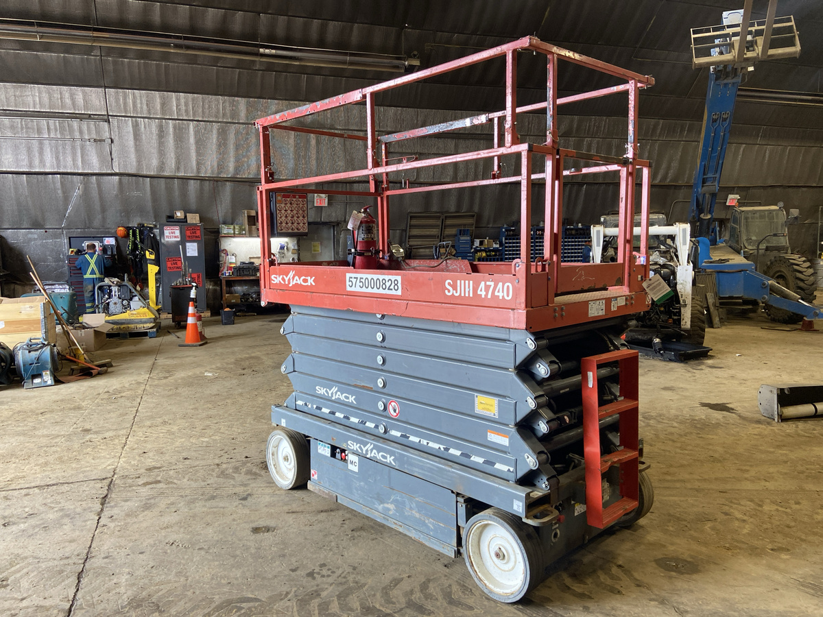 2018 Skyjack SJ4740