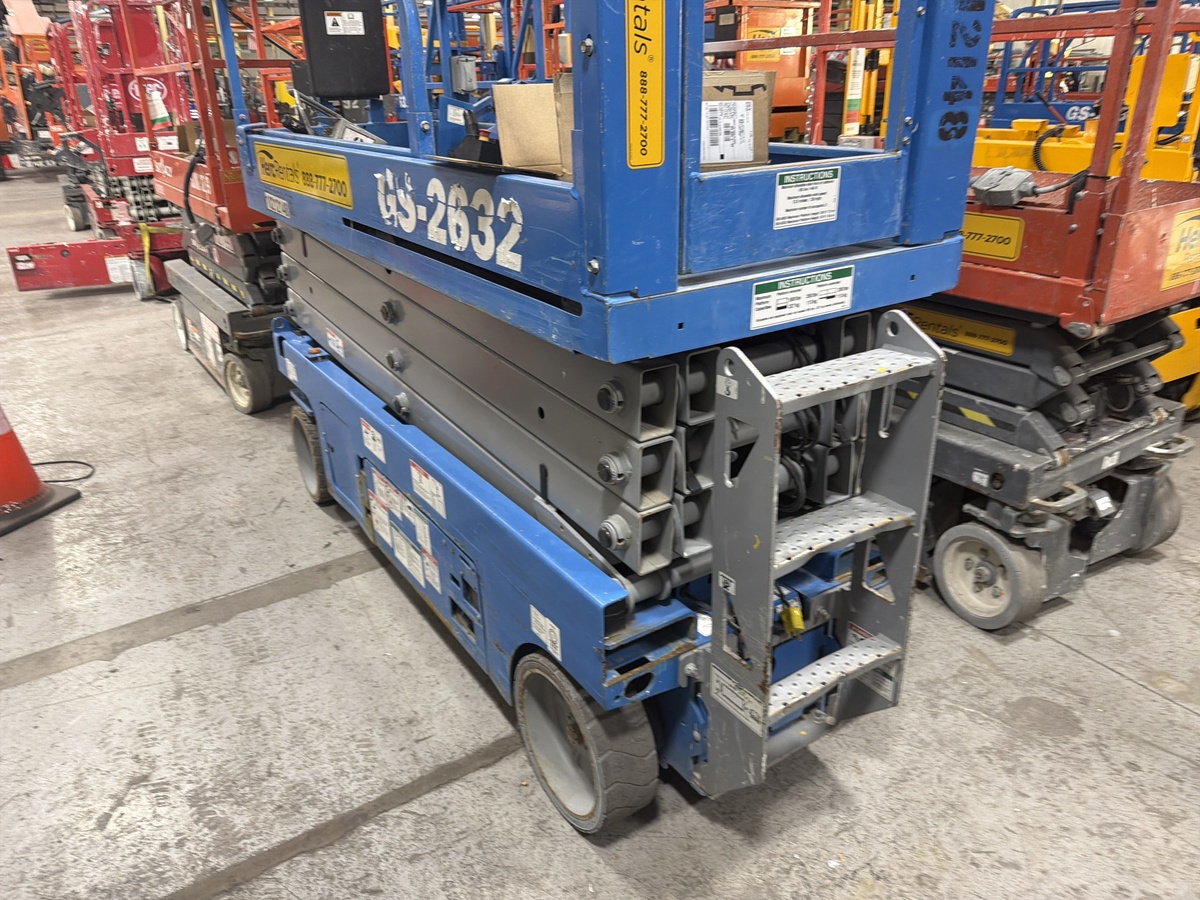 2017 Genie GS-2632