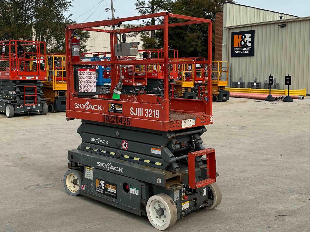 2017 Skyjack SJ3219