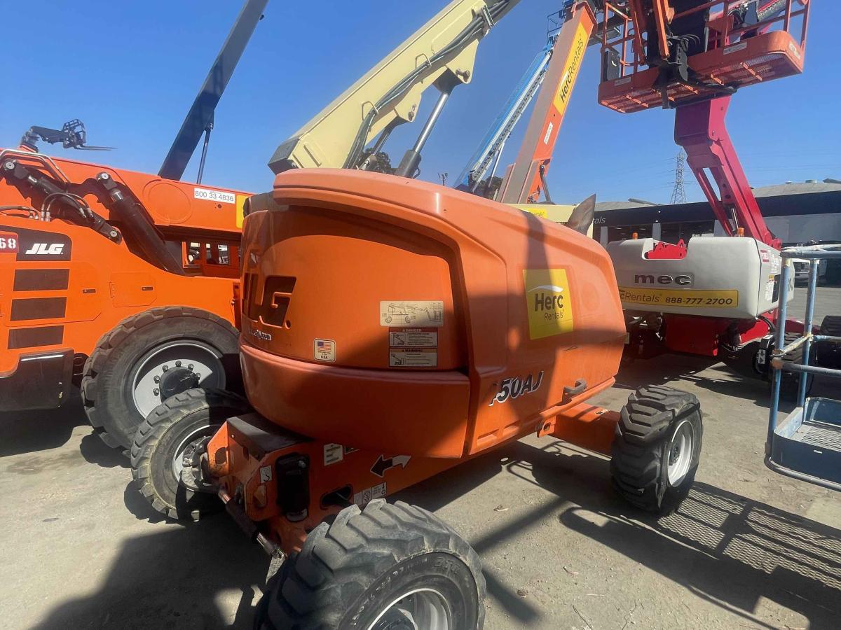 2015 JLG 450AJ