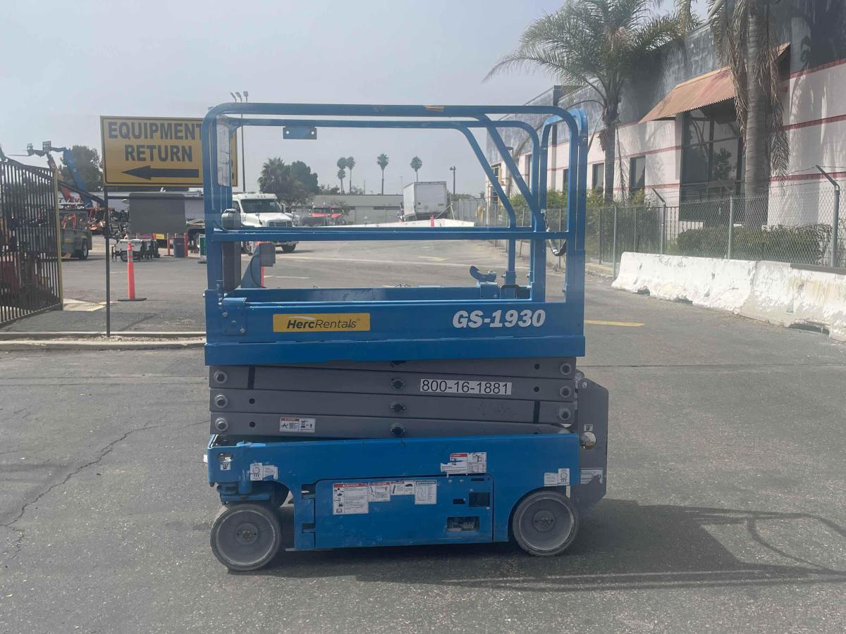 2017 Genie GS-1930