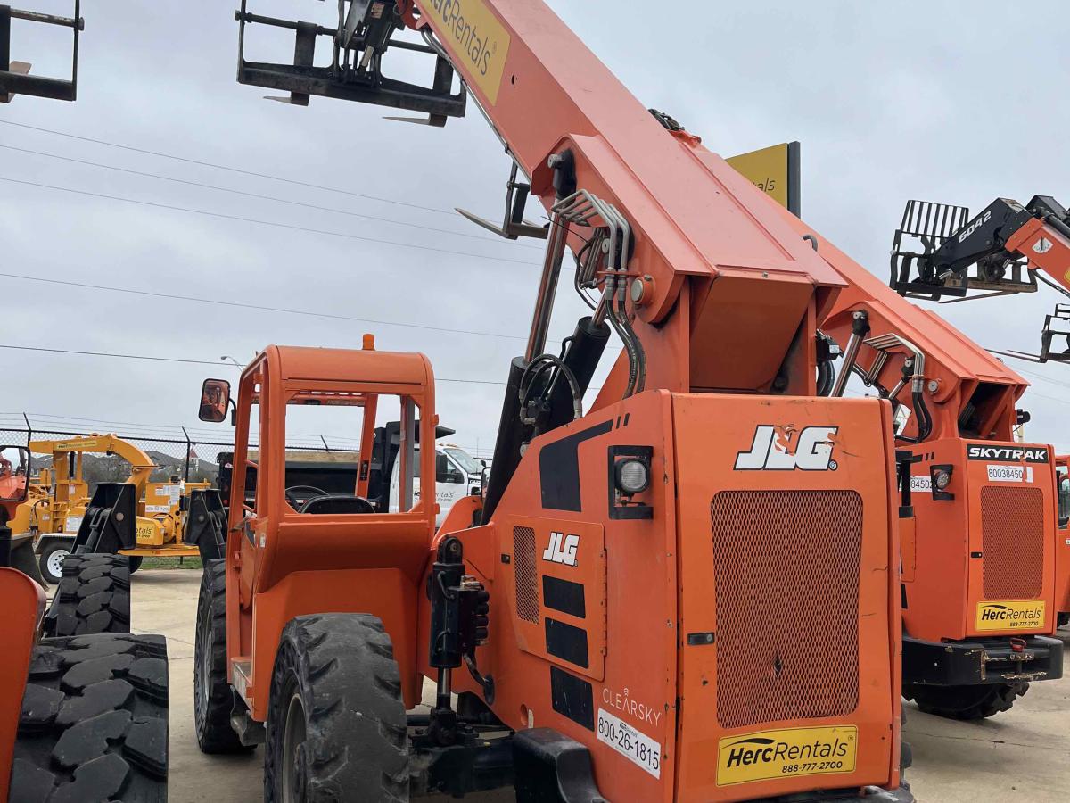 2019 SkyTrak 10042
