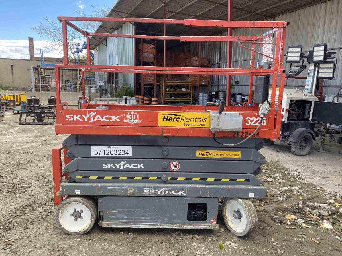 2015 Skyjack SJ3226
