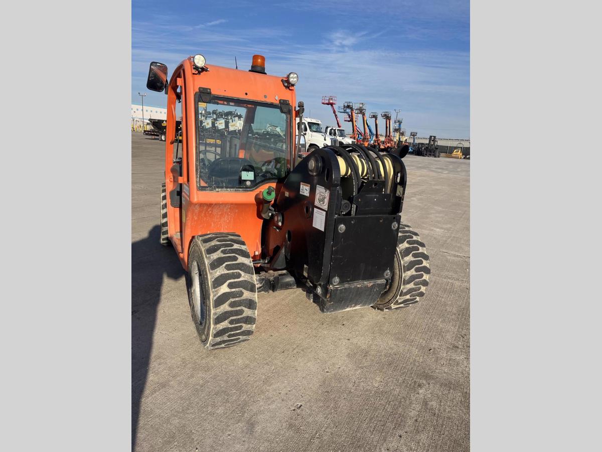 2017 JLG G5-18A