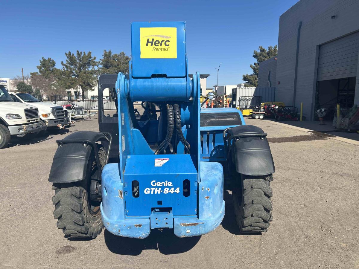 2017 Genie GTH 844