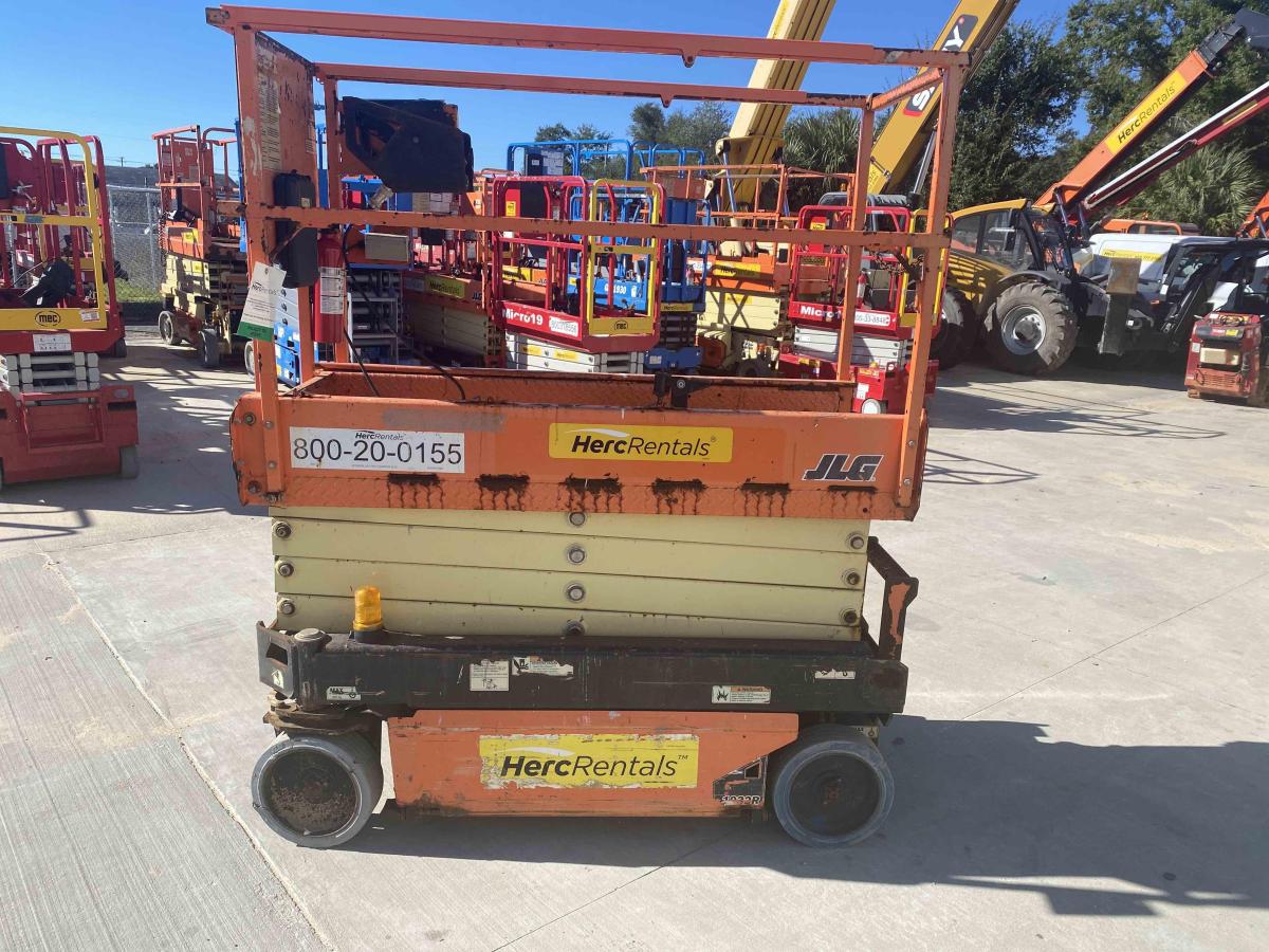 2018 JLG 1932R