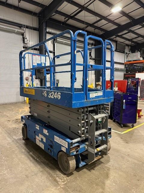 2018 Genie GS-3246