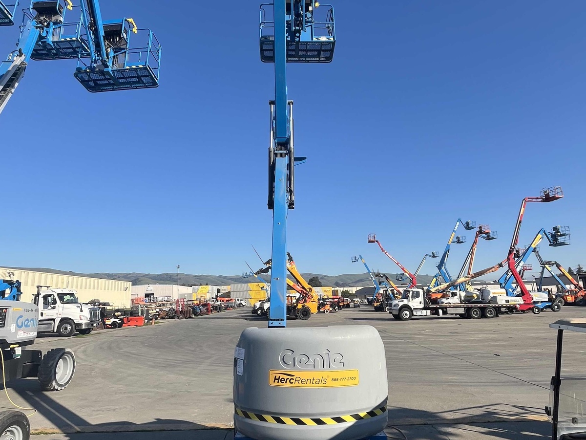 2018 Genie Z-45/25J-2