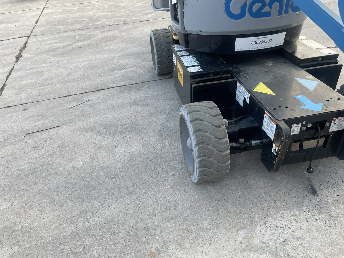 2018 Genie Z-33/18-8