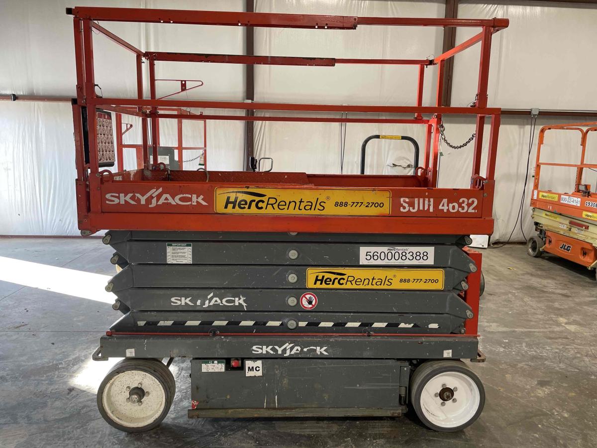 2017 Skyjack SJ4632