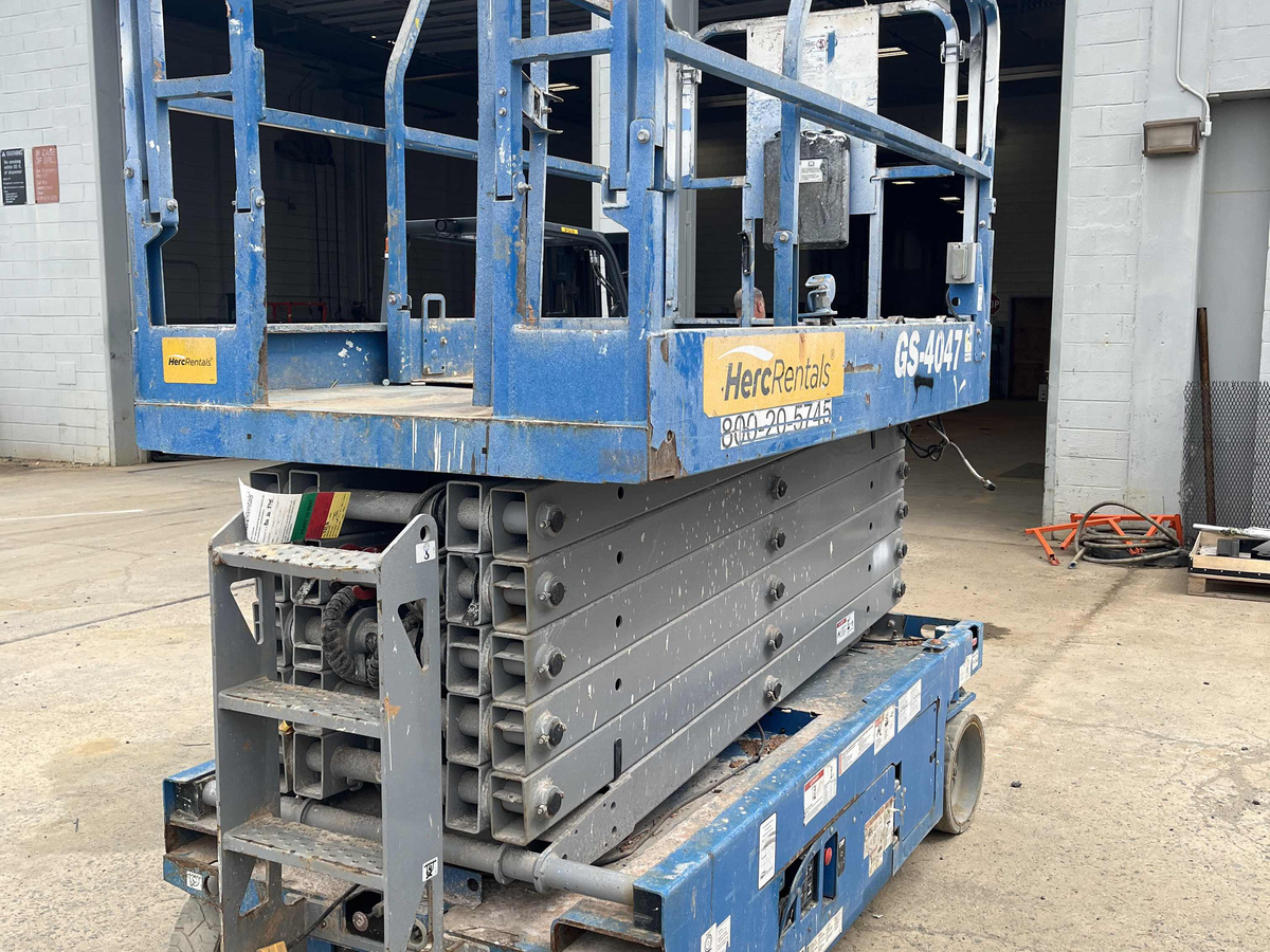 2018 Genie GS-4047-2