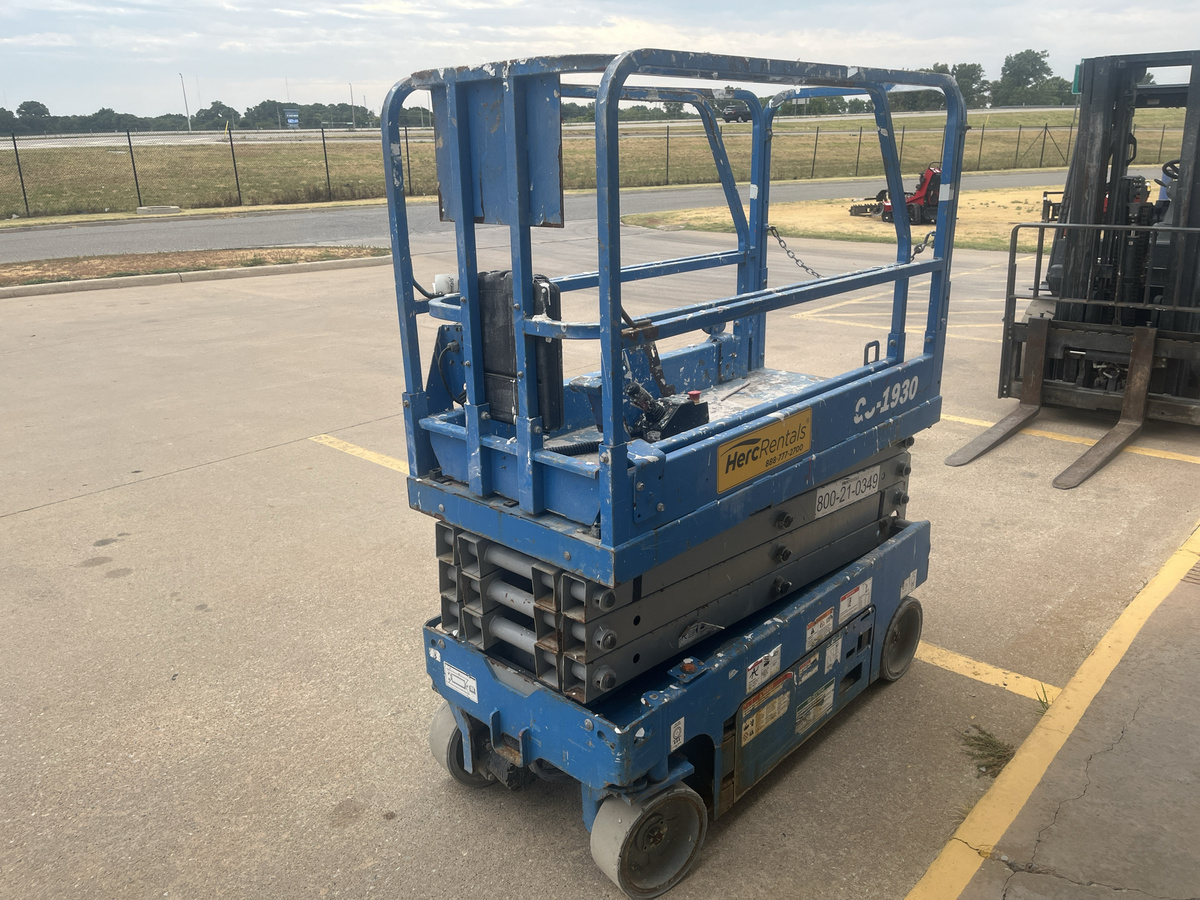 2018 Genie GS-1930