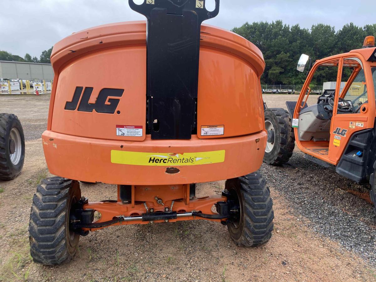 2016 JLG 400S