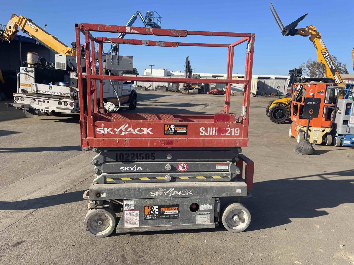 2017 Skyjack SJ3219