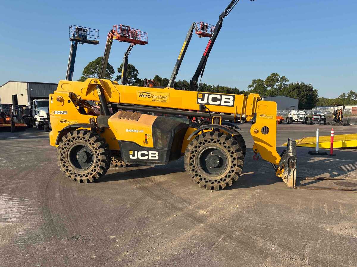 2021 JCB 507-42-1