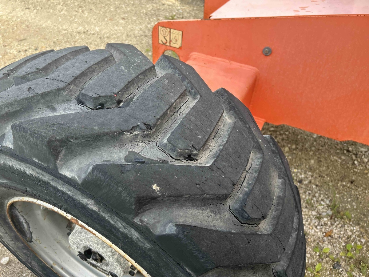 2013 JLG 460SJ-7