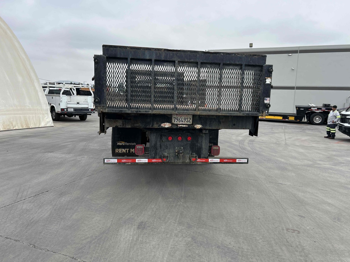 2019 Ford F750-4