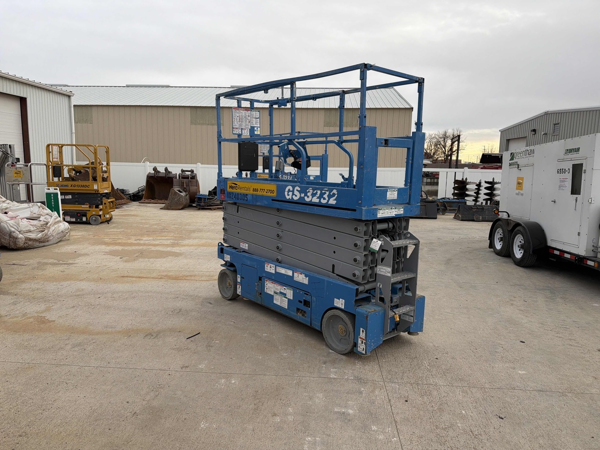 2018 Genie GS-3232-4