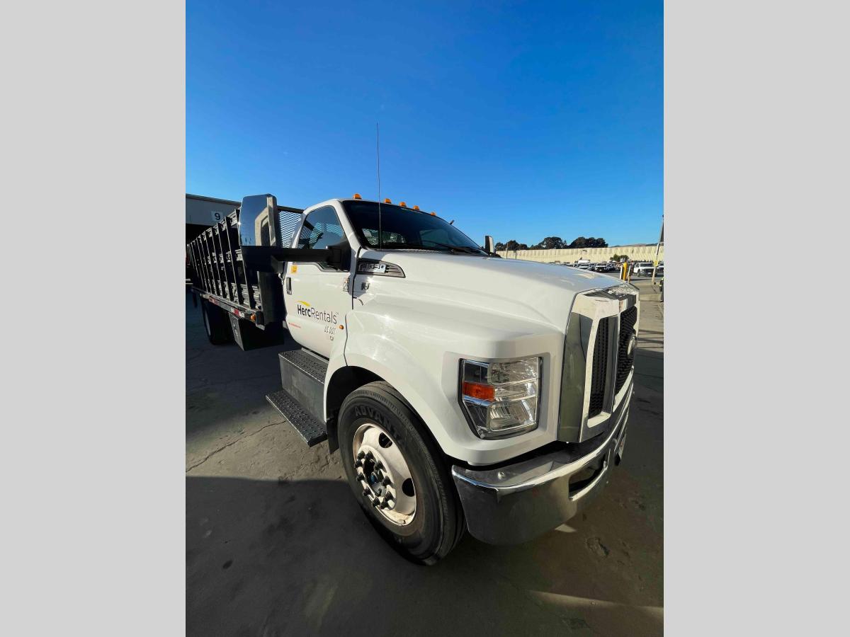 2017 Ford F650