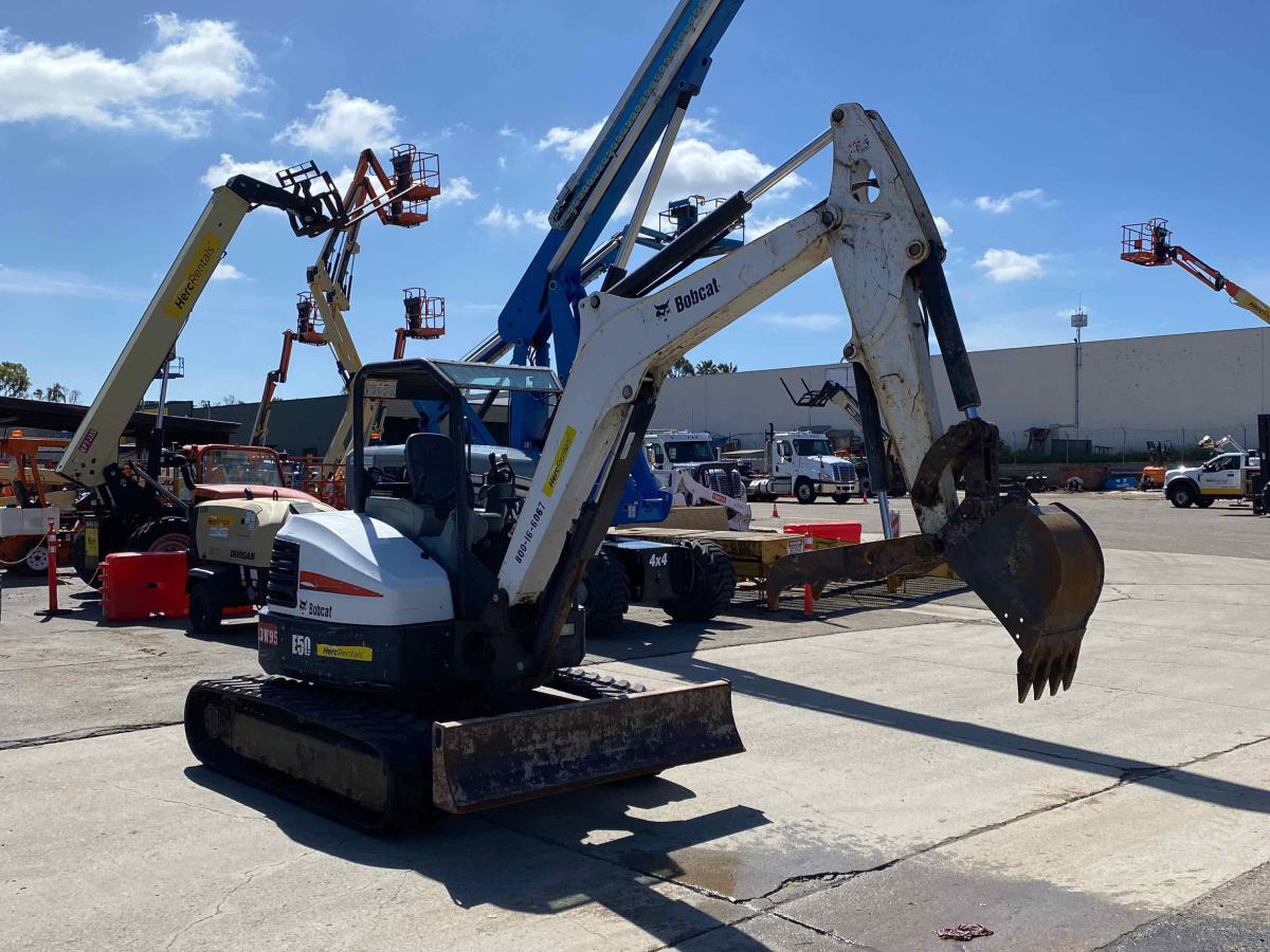 2017 Bobcat E50