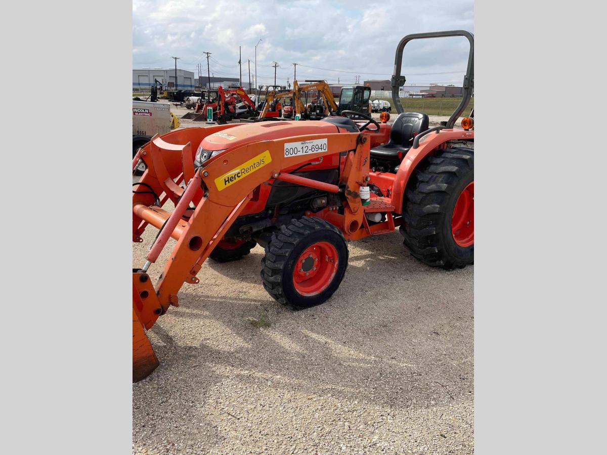 2016 Kubota L4701