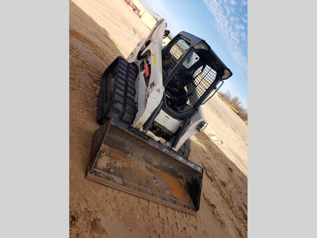2017 Bobcat T740