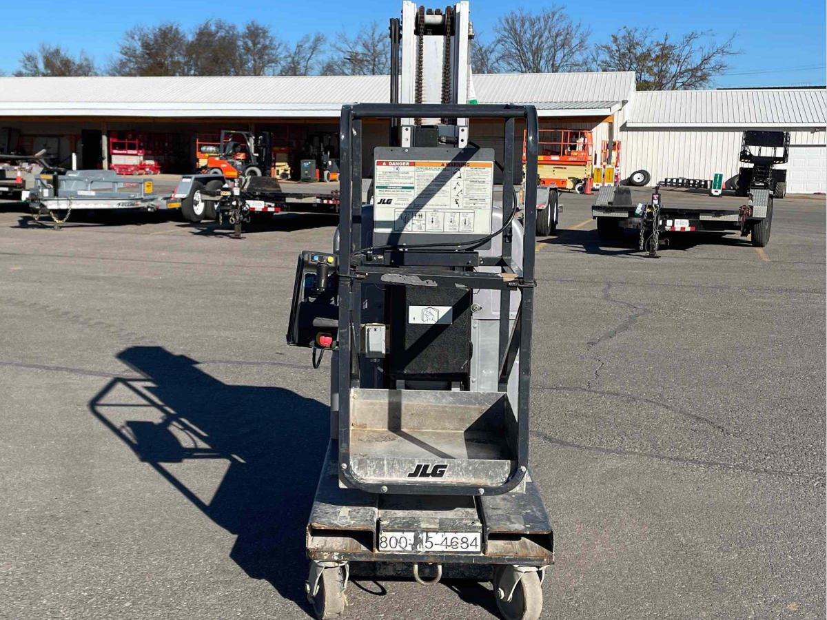 2017 JLG 20MVL