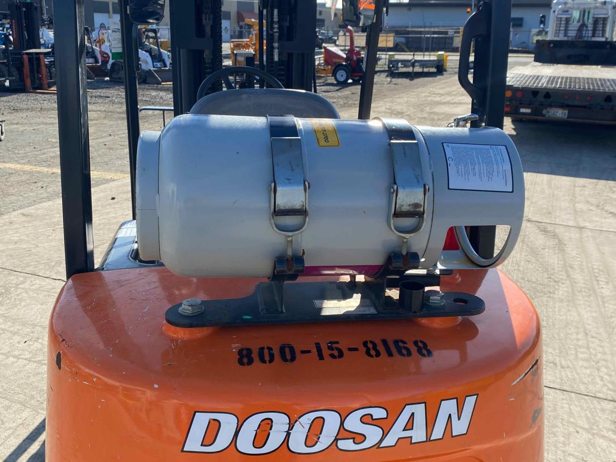 2017 Doosan G30E-5