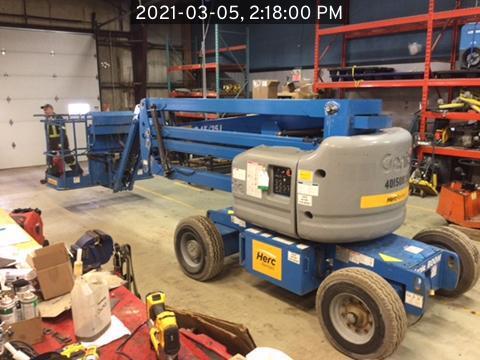 2013 Genie Z-45/25