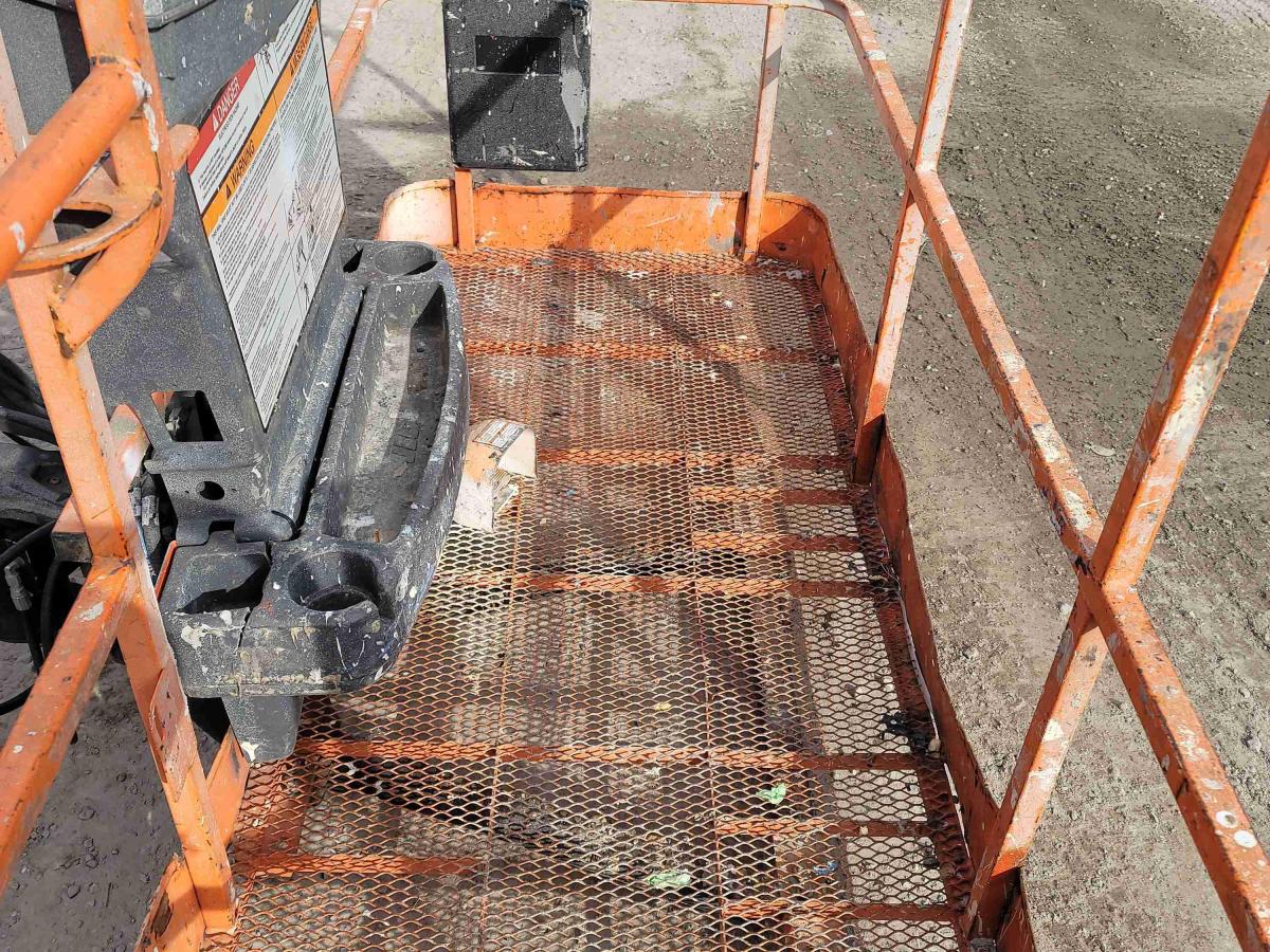 2014 JLG 600AJ