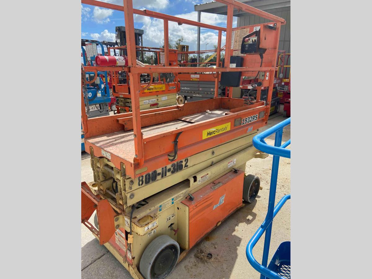 2016 JLG 1932RS