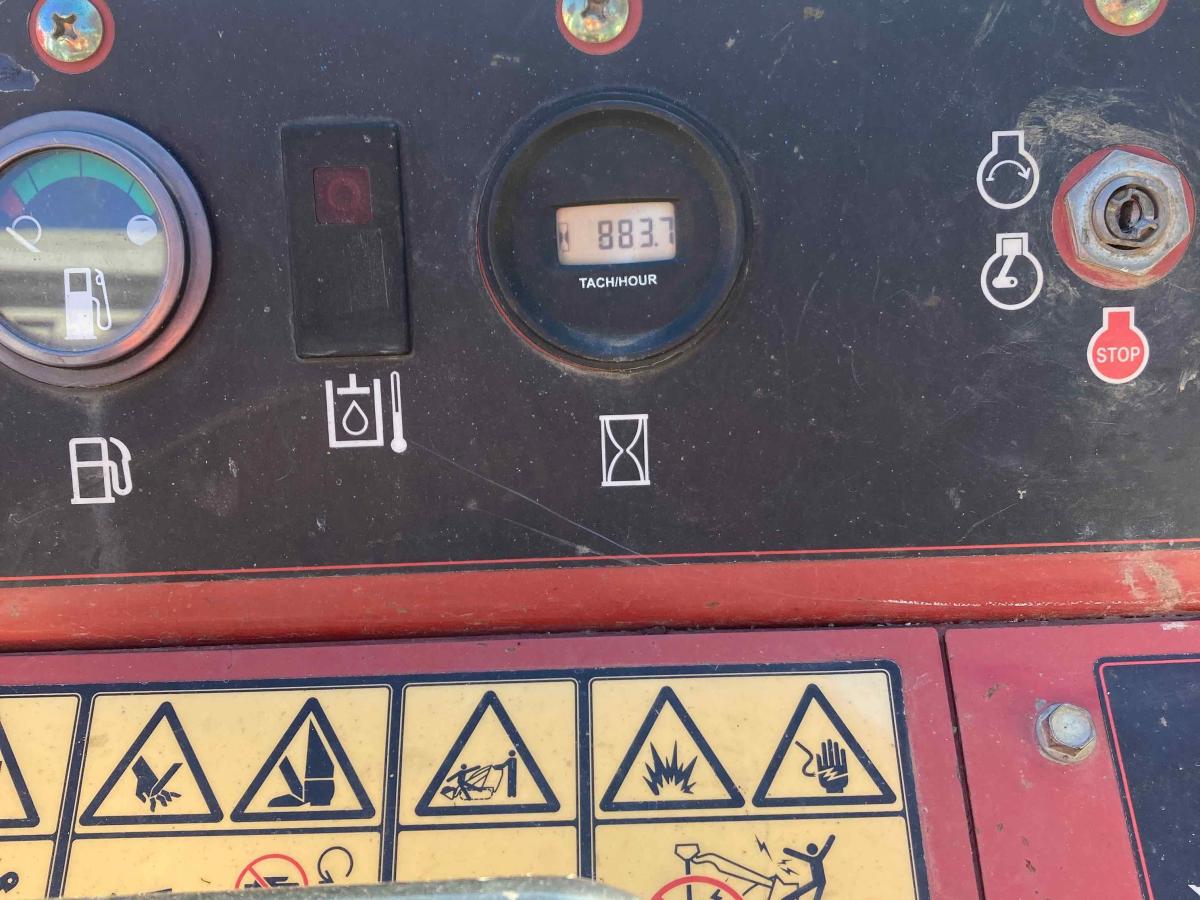 2018 Toro DINGO TX 427