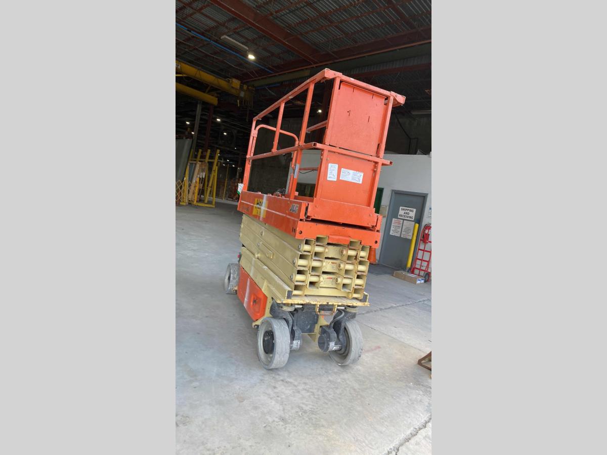 2016 JLG 2632ES
