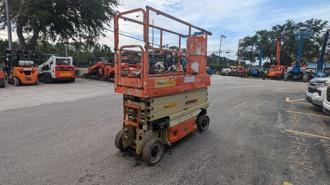 2018 JLG 2632ES-4