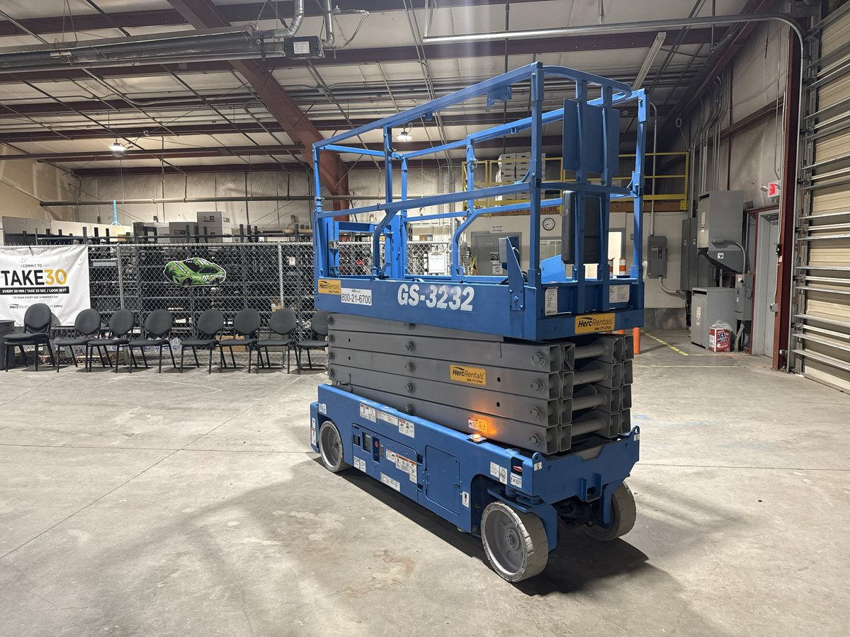 2018 Genie GS-3232-2