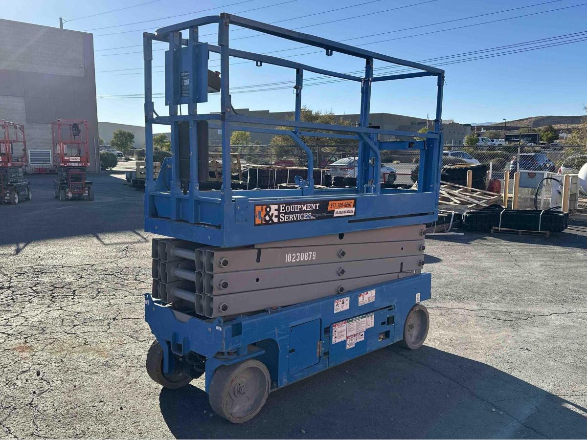 2017 Genie GS-2632