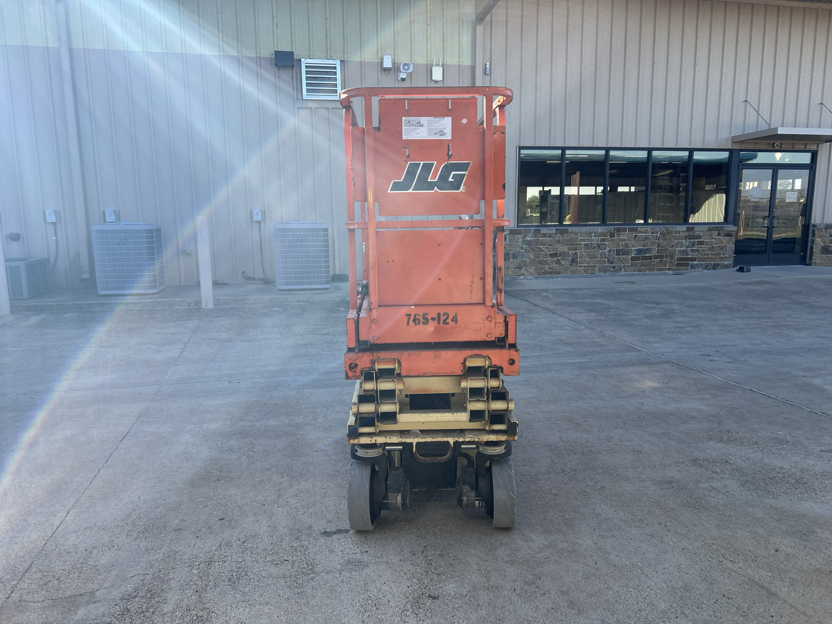 2017 JLG 1930ES-4