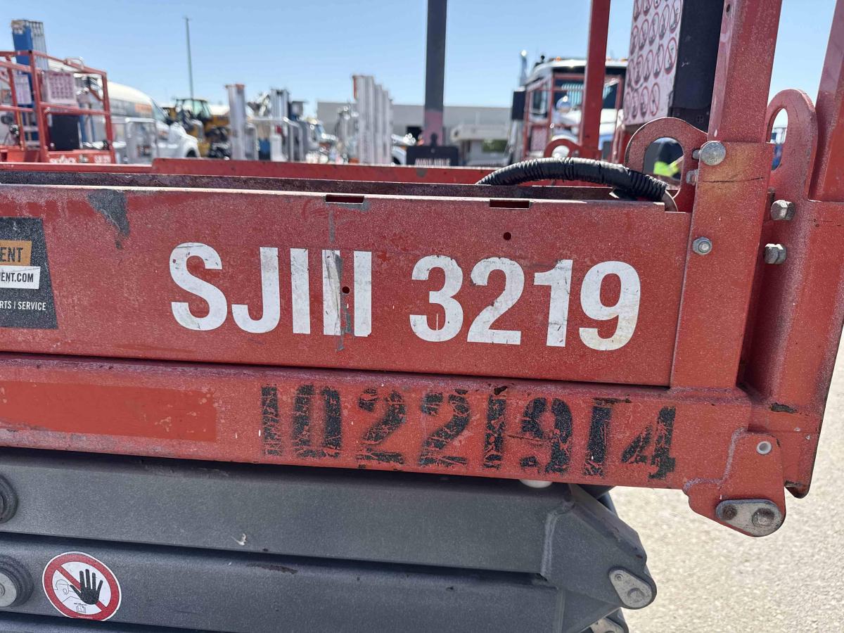 2017 Skyjack SJ3219-5