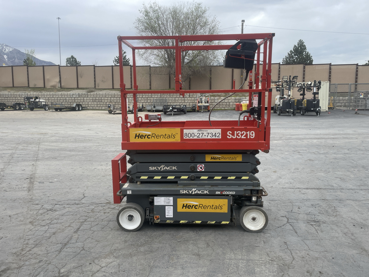 2020 Skyjack SJ3219-2