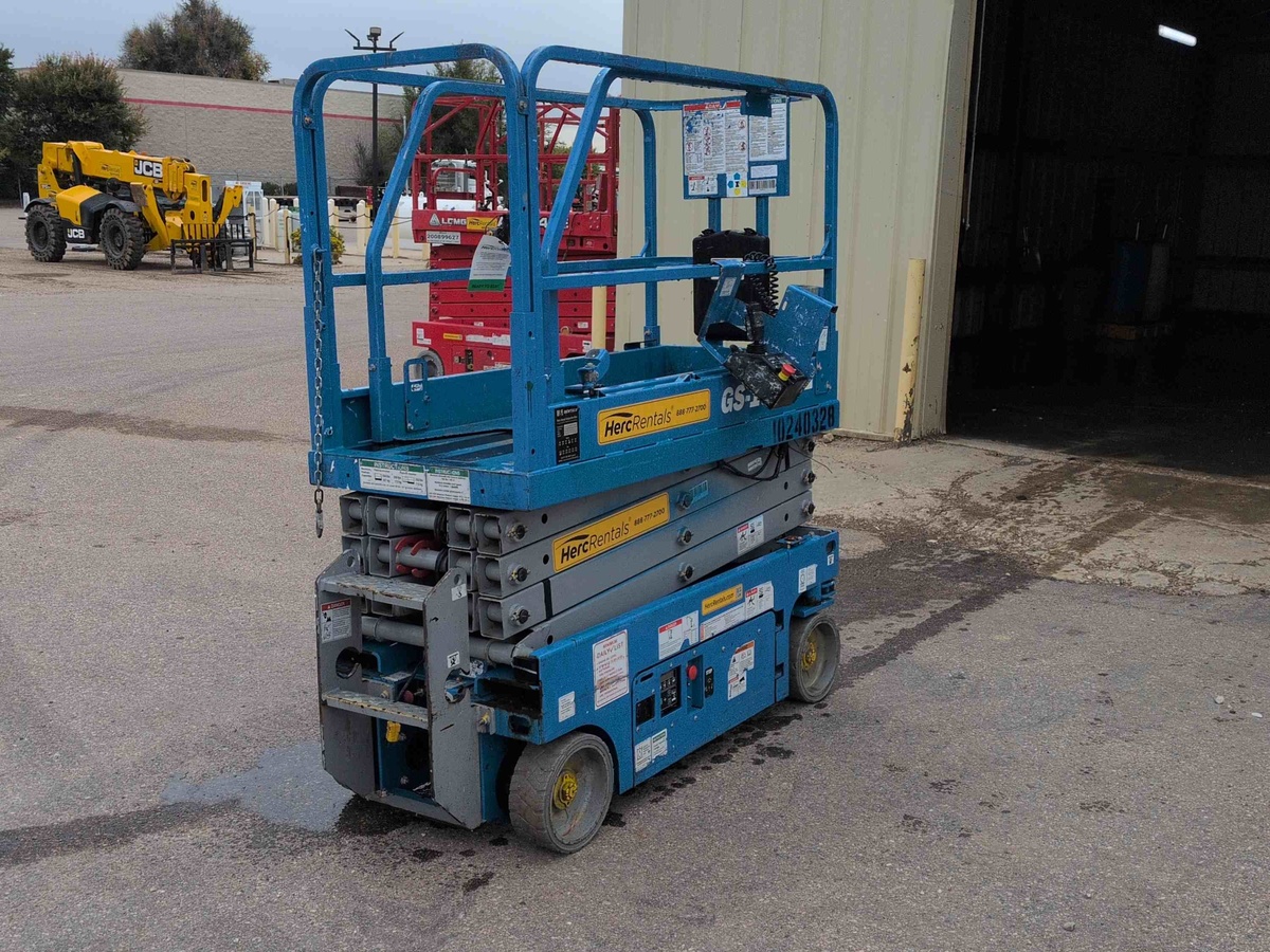 2018 Genie GS-1930