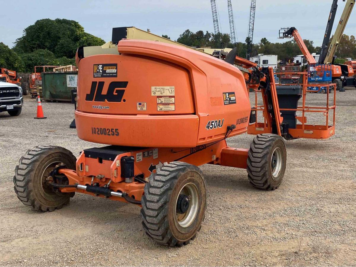2016 JLG 450AJ