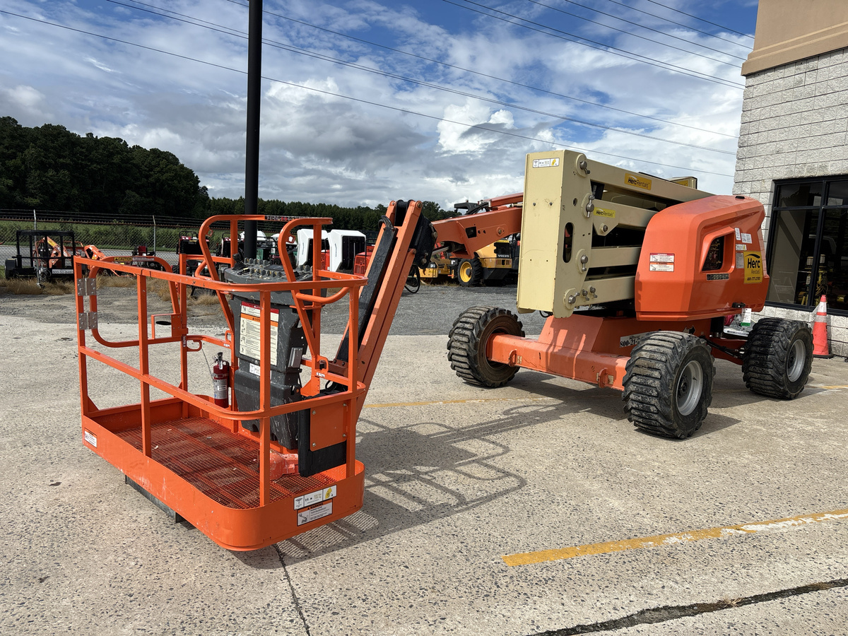 2018 JLG 450AJ-2